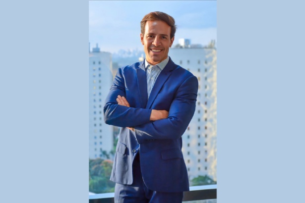 Ian dos Anjos Cunha explora como o pensamento profundo molda, de forma invisível, as decisões que constroem a realidade empresarial.