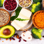 A alimentação plant-based ganha destaque quando Andrey de Oliveira Pontes explica seus principais benefícios e os cuidados essenciais para uma rotina saudável.