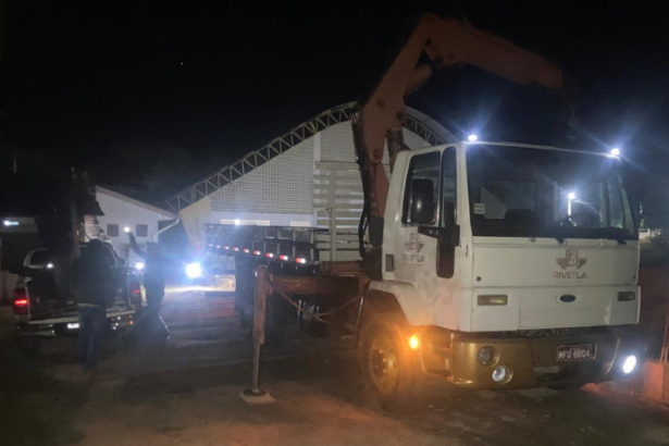 Altevir Seidel mostra como os guindastes revolucionaram grandes obras, acelerando prazos e ampliando a escala da construção.