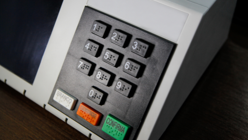 Eleições 2026: Março Define Quem Sai e Quem Fica no Cenário Político Brasileiro